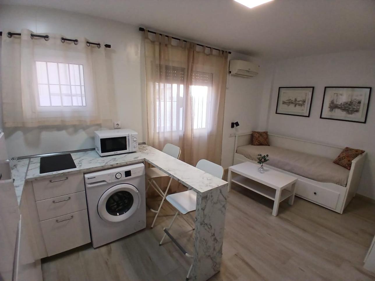 Apartamento Centrico Малага Экстерьер фото